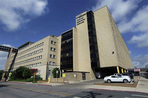 Blue Cross Blue Shield Of Texas Keeps San Antonios Baptist Health