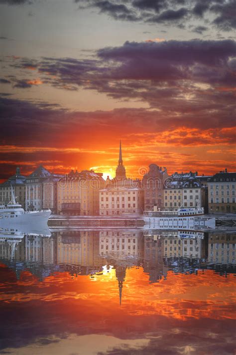 Aquí me encuentro.ya os contaré por qué vine.impactada por tanta maravilla. Estocolmo Es La Suecia Capital Imagen de archivo - Imagen ...