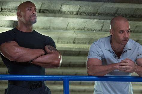 2021 yılında son çıkan dwayne johnson filmleri izle. هل سرق ذا روك و جيسون ستاثام سلسلة أفلام Fast & furious من ...