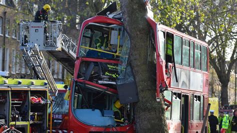 London Bus Crash Two Dozen Hurt When Double Decker Bus Crashes Into Kennington Road Tree Abc News