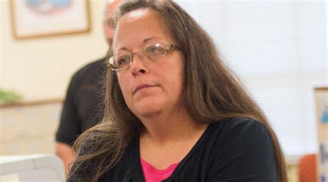 Kentucky Clerk Kim Davis Says She Wont Block Issuing Same Sex Couples Marriage Licenses In