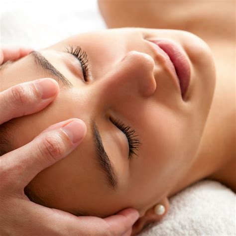 Le Massage Cranien ️ Bienfaits Physiques Les Muscles Sont Relâchés Un Bien être Se Diffuse