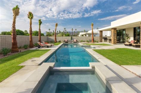18 Mesmerizing Contemporary Swimming Pool Designs That