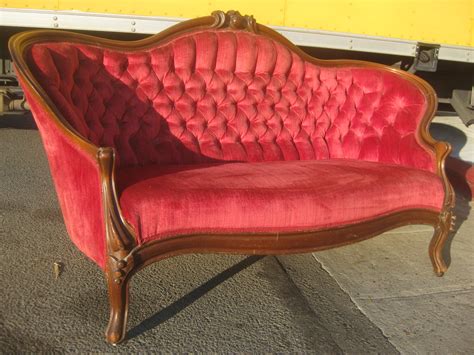 Uhuru Furniture And Collectibles Sold Red Velvet Victorian Sofa 200