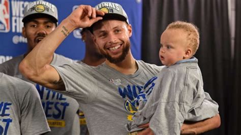 Good Job Dancing Steph S Son Canon Curry Shows His Appreciation For Warriors Cheerleaders