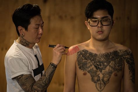 Meet South Koreas Outlaw Tattoo Artists Ctv News
