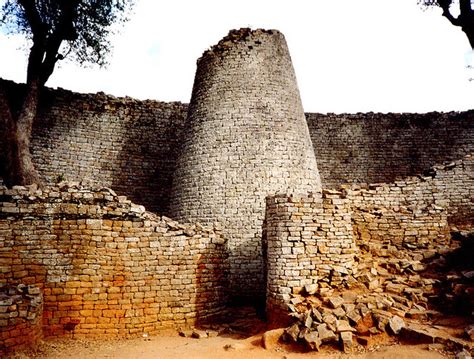 Aug 92 In The Great Enclosure Ruins Of Great Zimbabwe Flickr