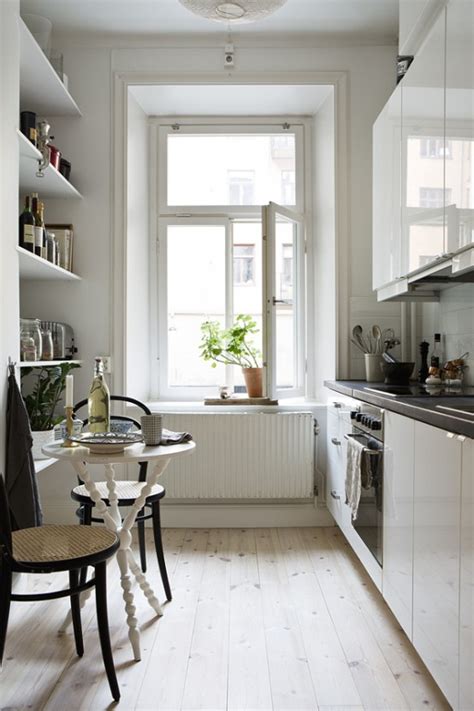 Check spelling or type a new query. 31 Stylish And Functional Super Narrow Kitchen Design ...