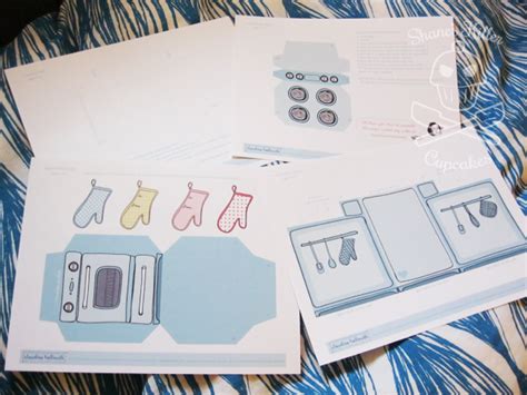 This post may contain affiliate links. retro oven | Shane's Killer Cupcakes