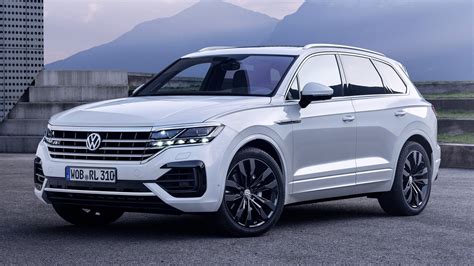 2018 Volkswagen Touareg R Line