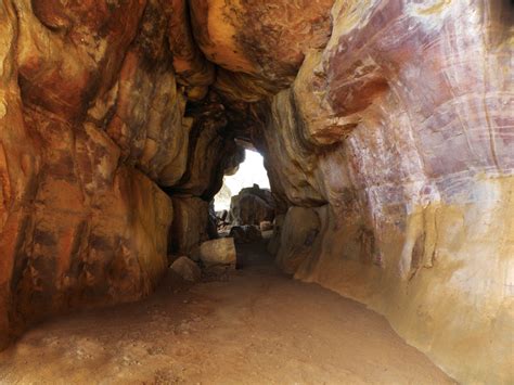 Filebhimbetka Caves Madhya Pradesh Wikimedia Commons