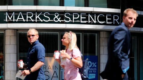 Marks And Spencer Set To Cut 950 Jobs Bbc News
