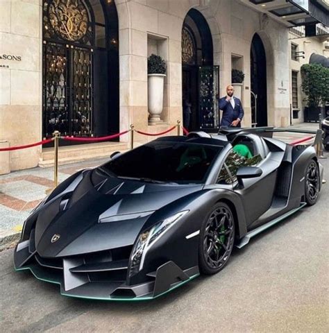 Épinglé Par Osama Akhun Sur Lamborghini Lamborghini Veneno Voiture