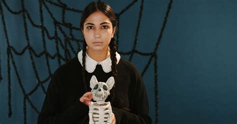 Wednesday Addams Halloween Costume Beauty Tutorial | Teen Vogue