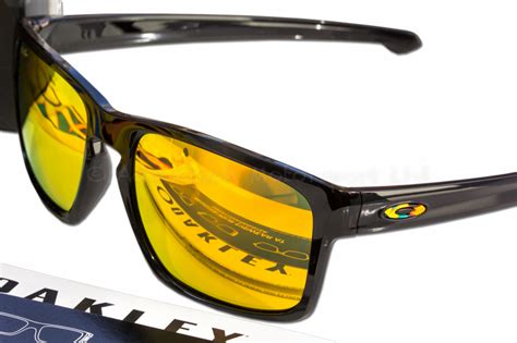 Case color, shape and size may vary. OAKLEY Silver Valentino Rossi VR46 Sunglasses - Addiction ...
