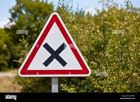 Triangular Crossroad Hi Res Stock Photography And Images Alamy
