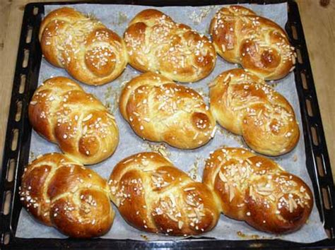 Kuchen im apfel backen im kidsweb. Minizöpfe backen: Niedliche Mini-Hefezöpfe Rezept aus ...