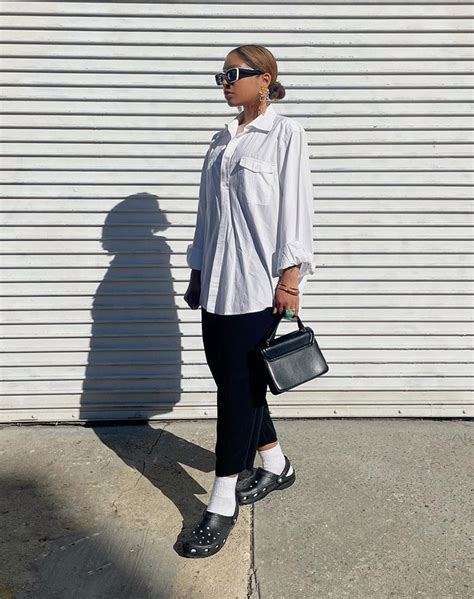 24 Crocs Outfit Ideas That Are Both Stylish And Comfy Purewow