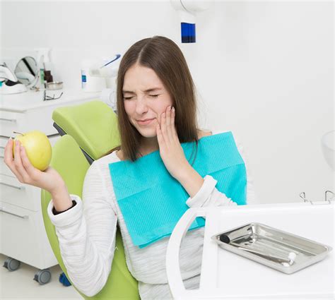 common symptoms of tooth sensitivity complete dental works