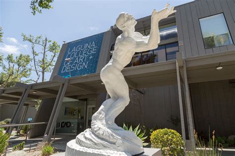 Laguna College Of Art And Design Figurative Sculptor Showcased Laguna