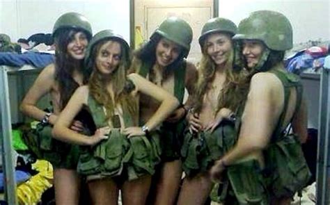 israeli women soldiers reprimanded for posing in underwear