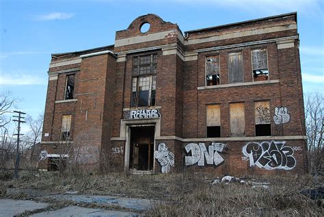 Schools Out This Abandoned School In Detroit Is Next To T Flickr