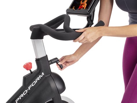 It's meant for light to medium duty exercise such as power walking and has a 12% ramp for. Pro Form 70 Cysx Exerxis - Proform 70csx Exercise Bike Off ...