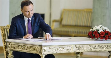 Prezydent Andrzej Duda Podpisał Nowelizację Ustawy O Transporcie Drogowym Oraz Ustawy O Czasie