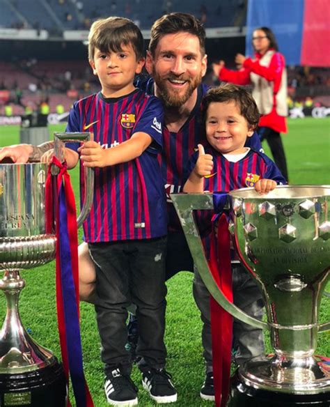 Tienes Que Ver El Adorable Video De Los Hijos De Leo Messi Apoyando A