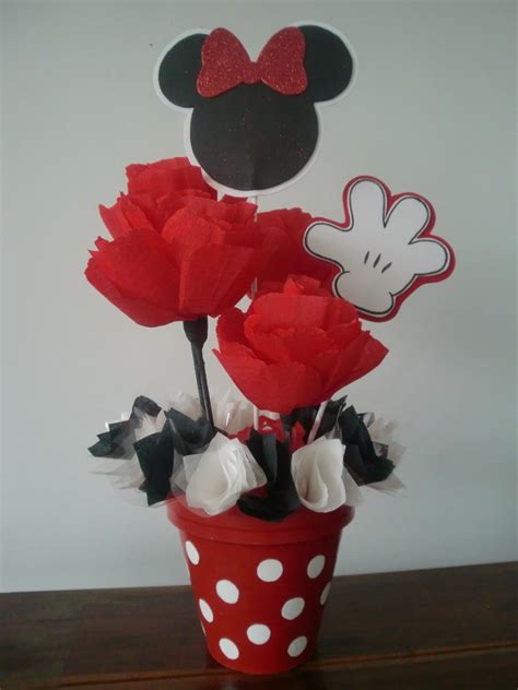Order today with free shipping. Handmade felt decorations: Cumpleaños de Minnie