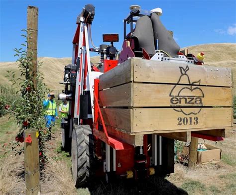 Robotic Picking Machines First Apple Harvest Underway Video Good