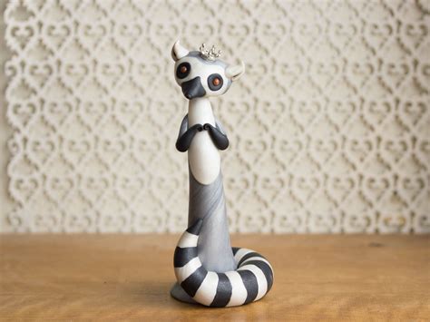 The Lemur Queen Lemur Sculpture Ring Tailed Lemur Figurine By
