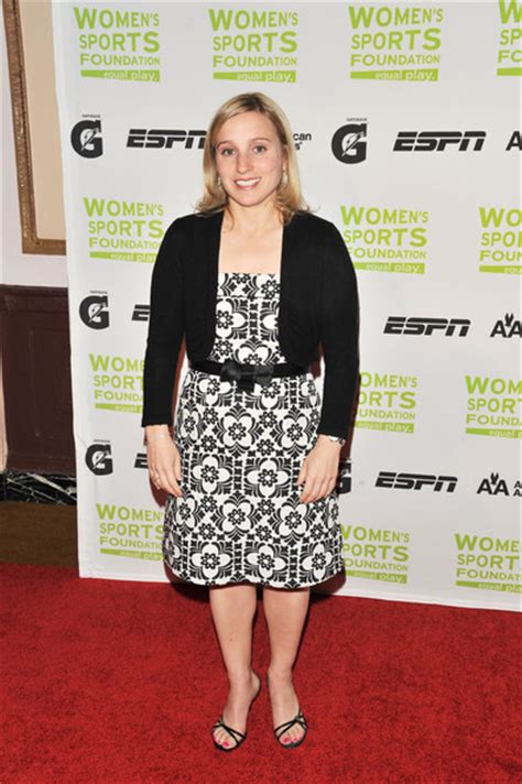 American gymnast kerri strug needed to perform the vault on an injured ankle in order for team usa to win a gold medal at the 1996 olympics. Kerri Strug Photos Photos - 30th Annual Salute To Women In Sports Awards - Red Carpet - Zimbio