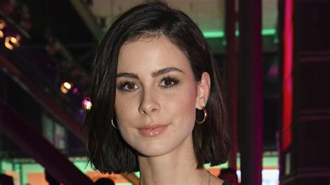 Heftige Schmerzen Lena Meyer Landrut Sagte Auftritt Ab Promiflashde