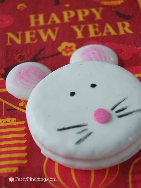 And, although we've taken you to all four food booths this year to review red dragon spice traders, lucky 8 lantern, prosperity. Year of The Rat Oreo Cookies - Chinese New Year 2020 ...