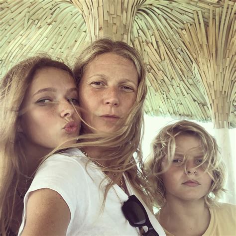 Gwyneth Paltrow And Look Alike Daughter Apple Martin Twin In Matching Eye Masks