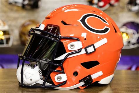 Chicago Bears Riddell SpeedFlex 2022 Alternate Helmet Green Gridiron