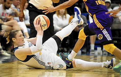 Minnesota Lynx Lindsay Whalen Sets Tone As A Score With Sparks Is