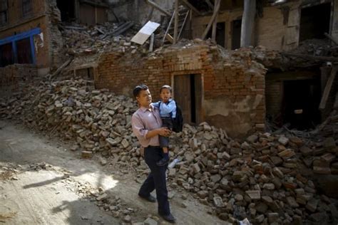 Wary Children Return To Schools After Nepal Earthquake