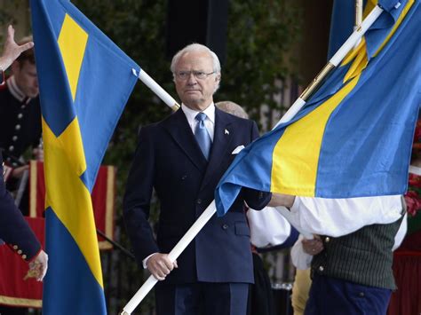 Den 6 juni firas den svenska nationaldagen i sverige. Transförening får fana av Kungen på Nationaldagen - QX