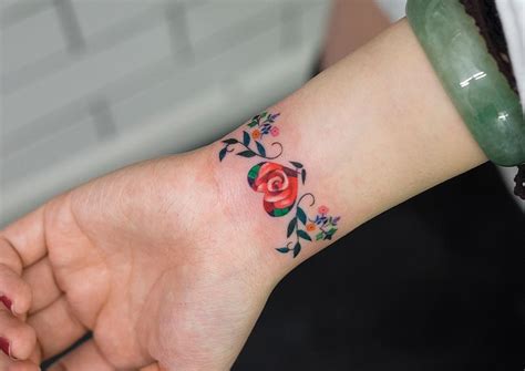 Floral Heart Bracelet On Girls Wrist Best Tattoo Design Ideas