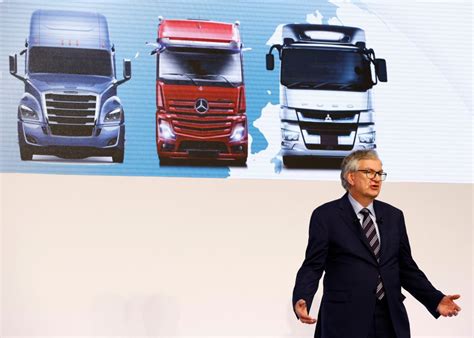 Lkw Bauer Daimler Truck noch optimistischer für 2023 news onvista