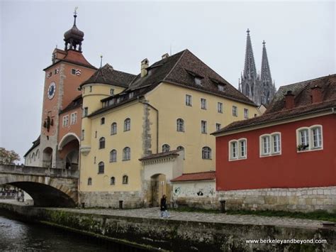 Webcam Traveler Stone Bridge Regensburg Germany
