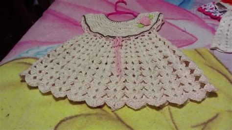 Vestido para bebe a ganchillo o crochet Vestidos de crochê para bebês