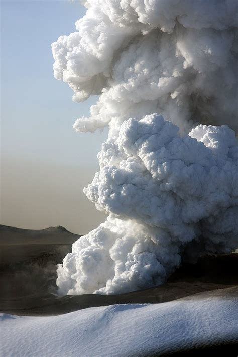Der ausbruch des vulkans eyjafjallajökull ( [. Island 2010, Eruption, Vulkan, Eyjafjallajökull, Eyjafjöll ...