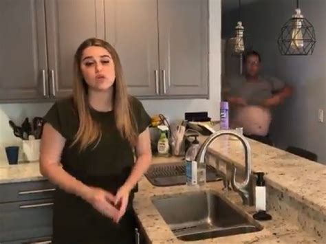Funny Video Shirtless Dad Walks In As Reporter Babe Records News SexiezPicz Web Porn