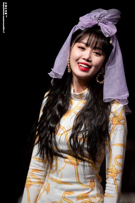 The news came as a big shock to all her fans, and some of them have taken to twitter to voice their opinions. soojin | Kpop girls, Girl, Korean girl groups