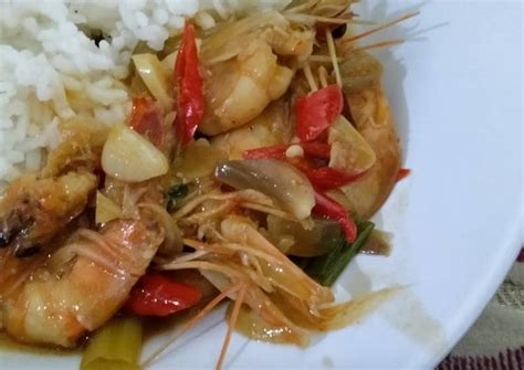 Masak udang asam manis untuk pak suamik😁 Resep Udang Asam Manis oleh LilBie.shop - Cookpad