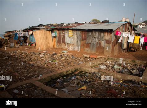 Homes Of Kroo Bay Slum Freetown Sierra Leone Photo © Nile Sprague