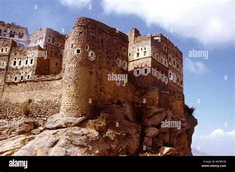 Hajarah Yemen Mountain Town Stock Photo Alamy